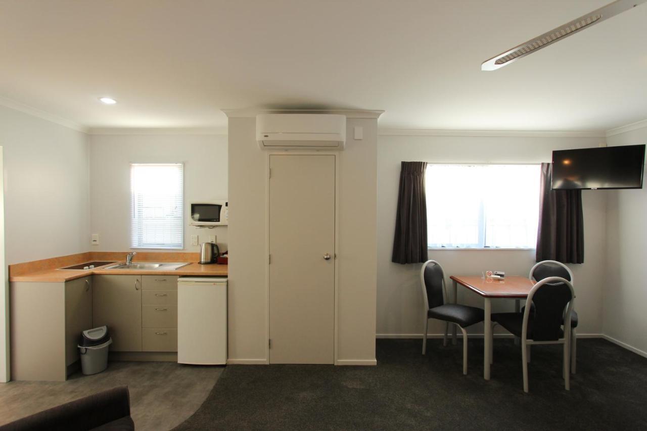 บีเค แมคโนเลีย มอเตอร์ลอดจ์ Motel วังกานุย ภายนอก รูปภาพ