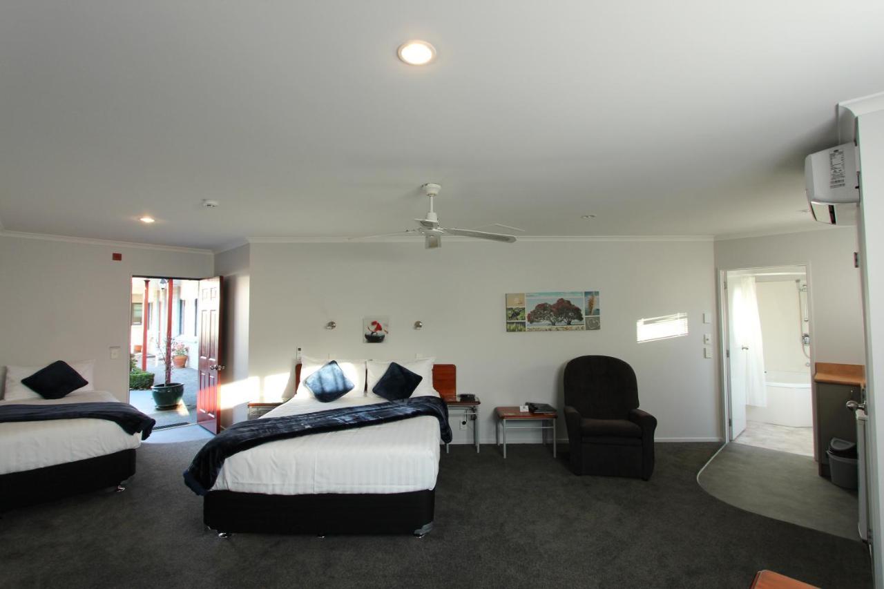 บีเค แมคโนเลีย มอเตอร์ลอดจ์ Motel วังกานุย ภายนอก รูปภาพ
