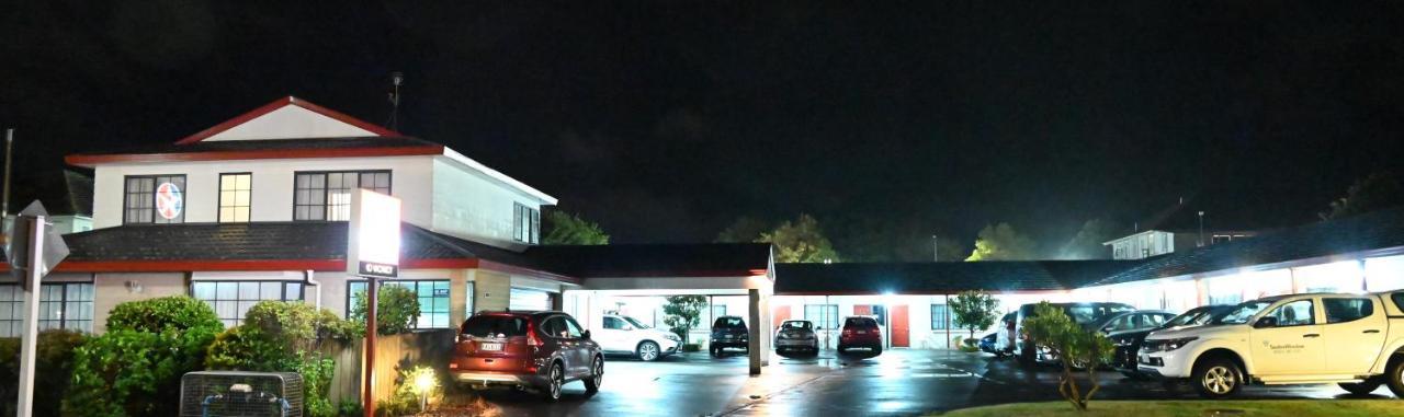 บีเค แมคโนเลีย มอเตอร์ลอดจ์ Motel วังกานุย ภายนอก รูปภาพ